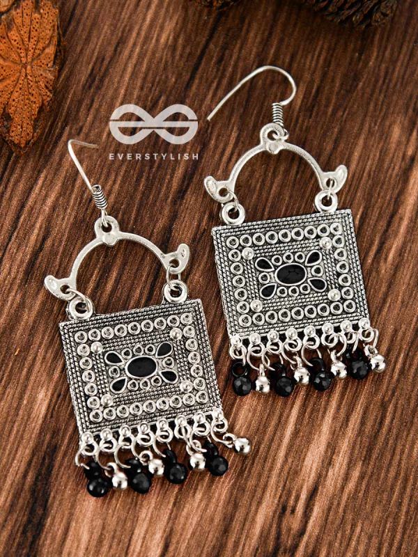 The Embellished Trunk - Oxidised Boho Earrings (Silver-Black)