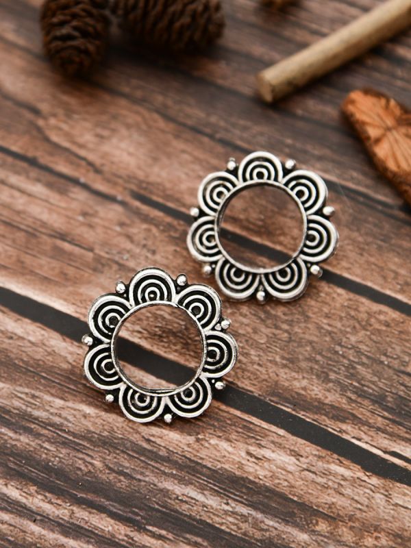 The Cute Florals - Oxidised Boho Studs