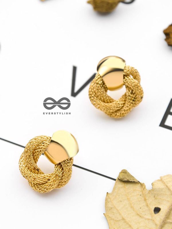 An Elegant Fantasy - Golden Criss-Cross Studs