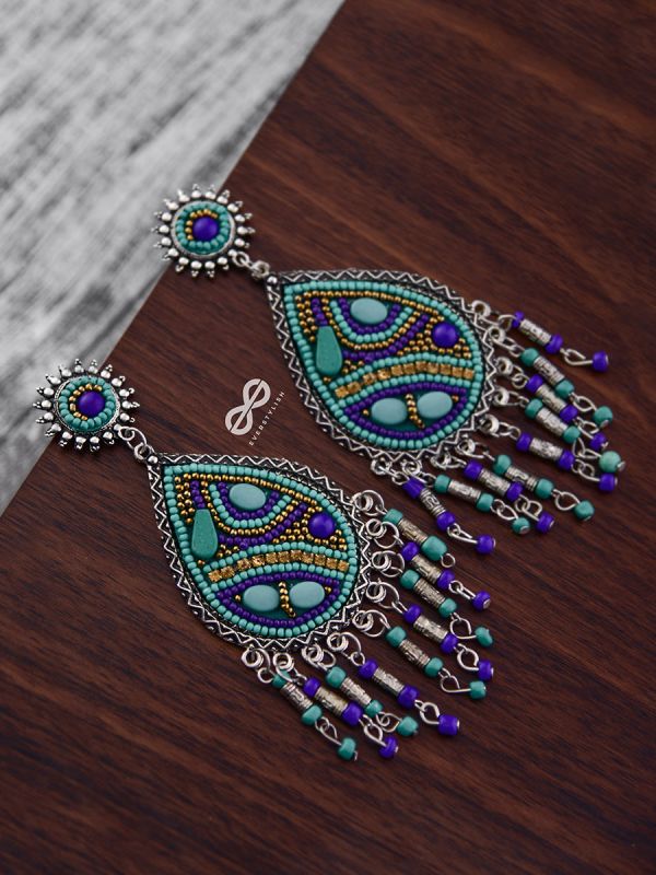 The Mesmerising Intricacy (Blue Hues) - Embroidered Oxidised Collection
