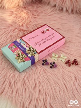 PETAL PARADE – FLORAL EARRINGS SET