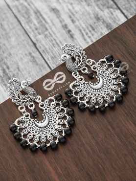 The Peacock Motif Moon Black Pearl Earrings - Silver