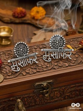 "Musafir hoon Yaaro" - Statement Maker Studs