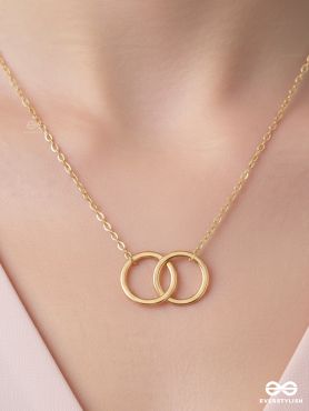The Dainty Links - Golden Casual Neckpiece