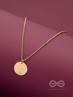 I'm A Magnificent Mirage - Golden Casual Neckpiece With Anti-Tarnish Coating 