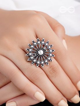 The Moon Glare- Oxidised Statement Ring