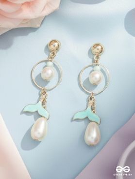The Minty Mermaid- Golden Pearl Earrings