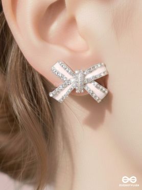 KNOTTY & NICE - GOLDEN ENAMELLED STUDS (WHITE)