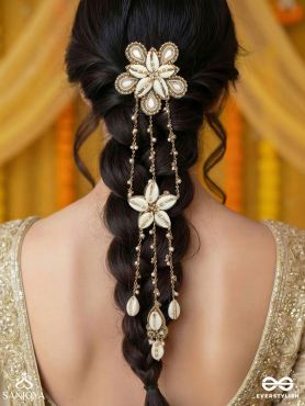 Maayin - The Magical Inflorescence - Shells, Mirrors And Beads Hand Embroidered Hair Accessory