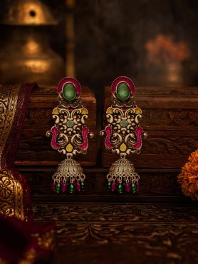 NAVA-SARASA-NEW ESSENCE- OXIDIZED EARRINGS FEATURING PASTEL-COLOURED METALWORK, ADORNED WITH VIBRANT GREEN AND RED BEADS