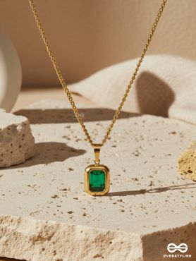 JADE GLEAM - STAINLESS STEEL ANTI-TARNISH EMERALD PENDANT NECKLACE