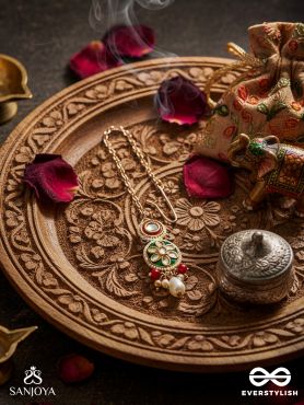 UNDARIKA - BEAUTIFUL ONE - INTRICATE KUNDAN MAANGTIKA WITH ENAMEL WORK AND PEARL DROPS