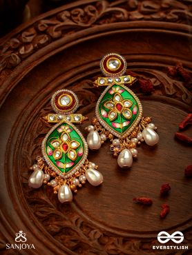 HARINAKSHI - DOE-EYED BEAUTY - GRACEFUL HANDCRAFTED KUNDAN EARRINGS WITH POLKI ACCENTS AND PEARL DETAILS