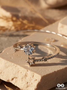 STARDUST WISH - DREAMY STAR AND FLOWER ADJUSTABLE RING