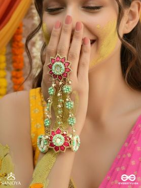 VASUKUSUMA – TREASURED BLOOM – BRIDAL HAND HARNESS WITH ORNAMENTAL FLOWER PANELS