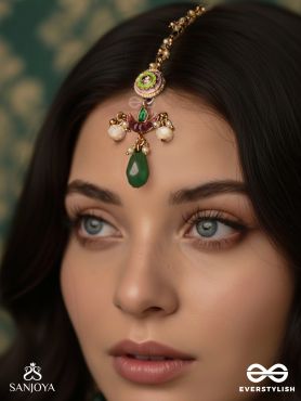 SUVARNALIKA – GOLDEN BLOOM – ORNATE PINK-PEARL CHAND MAANGTIKA 