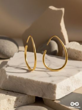 HONEY ARC – WARM GOLD HOOP EARRINGS