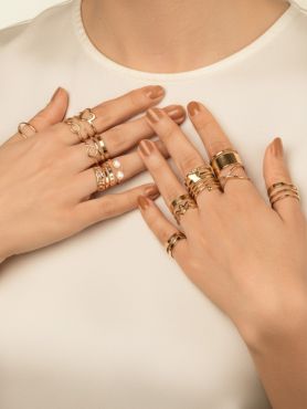 LOOP STUDIO – MINIMAL GOLDEN RINGS SET