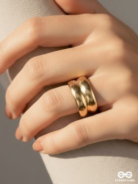 PURE DOME – DOUBLE LOOP GOLD RING