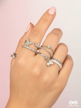 LUMINA LOOP – MINIMAL RING STACK SET