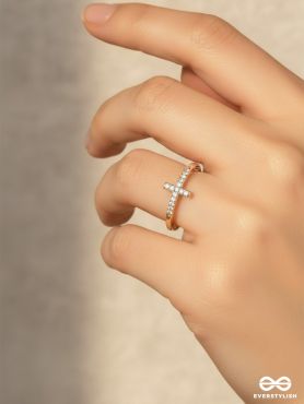 CROSSPOINT – CONTEMPORARY RING