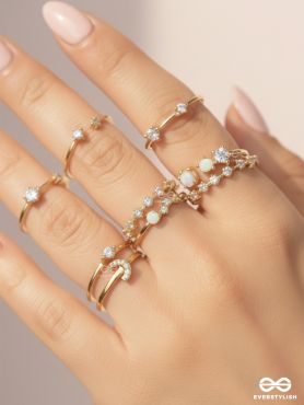 TINY TREASURES – STACKABLE RING SET