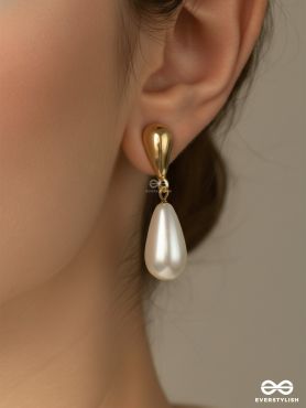 WHISPER TEAR – ELEGANT PEARL DANGLES