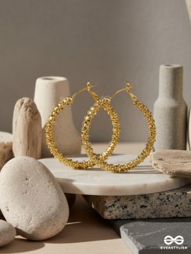 AURORA TWIST – GOLD OVAL EARRINGS