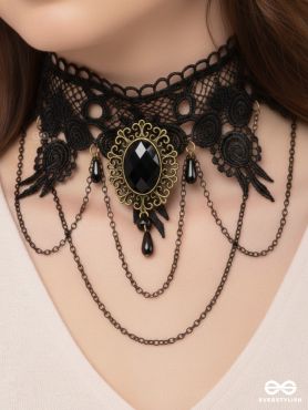 CROWN OF SHADOWS – LAYERED LACE CHOKER