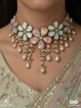 VASANTIKA – SONG OF SPRING -  BLOOM-INSPIRED NECKLACE WITH PASTEL GEM ELEMENTS AND ELEGANT PEARL STRINGS