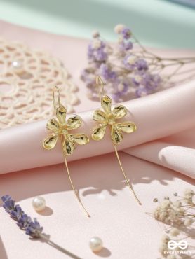 BLOOM IN MOTION – GOLDEN THREAD EARRINGS