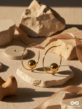 COSMO RING – GOLD STATEMENT HOOPS