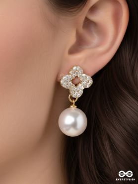 QUATRE SHIMMER – PEARL DROP EARRINGS