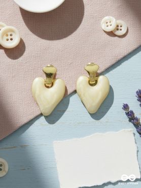 BUTTERCREAM LOVE – GLOSS HEART EARRINGS