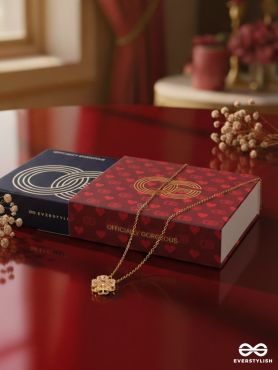 Golden Clover Aura- AUSPICIOUS CLOVER PENDANT