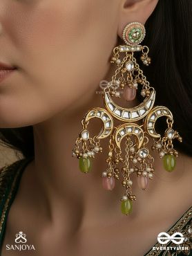 MADHURLEKHA – MELODY IN CURVES – ORNAMENTED EARRINGS WITH DELICATE ARC MOTIFS AND SOFT MULTI-TONE HANGINGS