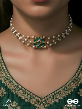 ANVAYIKA – ORNAMENT IN HARMONY – THREE-ROW PEARL CHOKER WITH GREEN GEM CENTRE ACCENT
