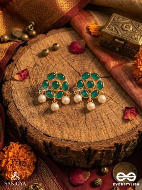 MARAKATIKA – EMERALD ESSENCE – ROUND GEM-SET STUD EARRINGS WITH PEARL DROP ACCENTS