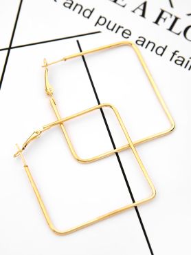 The Everyday Chic - Oversized Rectangle Hoops - Golden