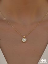 HEART DUST – STAINLESS STEEL 18K GOLD PLATED ANTI-TARNISH PAVÉ HEART PENDANT NECKLACE