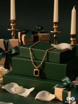 NOIR REGENT – STAINLESS STEEL 18K GOLD PLATED ANTI-TARNISH BLACK STONE PENDANT NECKLACE