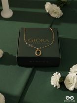 OVALE SIGNET – STAINLESS STEEL 18K GOLD PLATED ANTI-TARNISH OPEN PENDANT NECKLACE