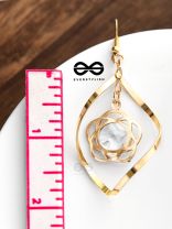 A Star-Studded Twist (Crystal White) - Golden Light-weight Earrings