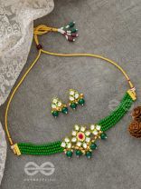 The Magical Mystique - Set of Statement Earrings and Choker (Green)