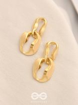 The Link Up- Chic Golden Earrings