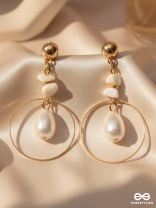 The Lord of the Rings- Golden Pearl Earrings