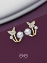 BLOOM-TASTIC BUTTERFLIES - GOLDEN PEARL STUDS