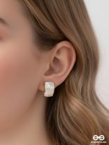 THE CLASSIC RADIANCE  - GOLDEN ENAMELLED STUD EARRINGS (WHITE)