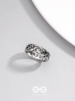 SHADOW SPELLS- STATEMENT SILVER RING (ADJUSTABLE)