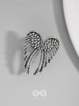 MIDNIGHT RAVEN WING - STATEMENT SILVER RING (ADJUSTABLE)